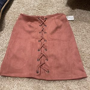 Windsor Pink felt skirt with cris cross design Size large